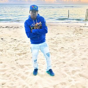 Meet your Posher, Leroy